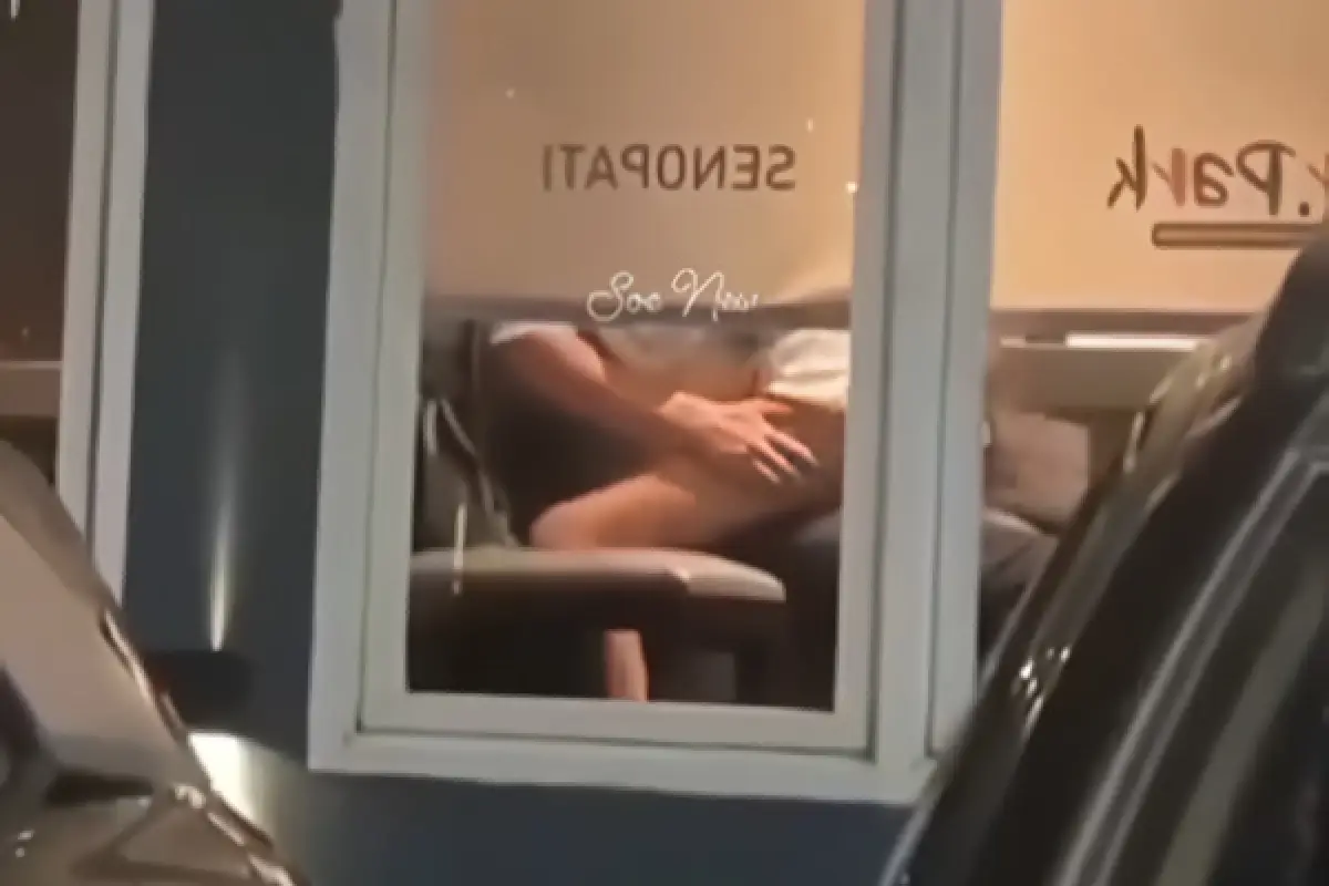 Polisi turun usut pasangan mesum di resto kawasan Senopati, Jaksel. (Sumber : Instagram/kabarnegri)