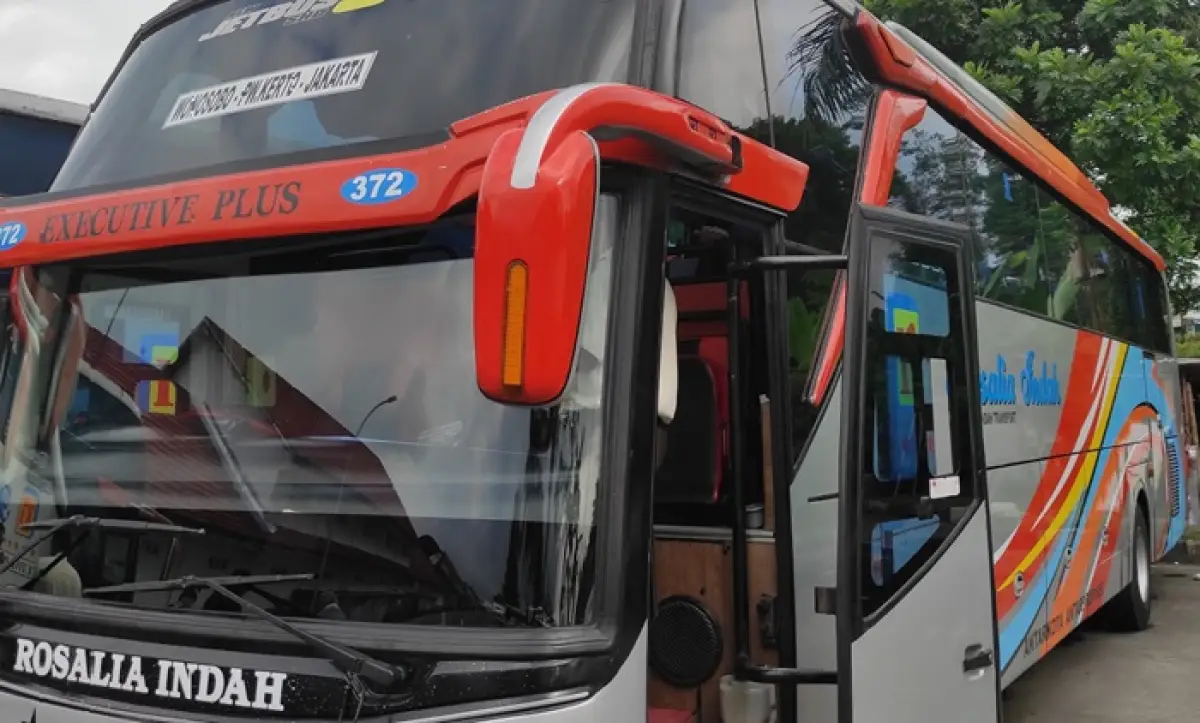 Fakta-fakta kemalingan massal di bus Rosalia Indah yang viral, sudah lebih dari 40 kasus terungkap. (Sumber : X @Widino - InfoSemarang.com)