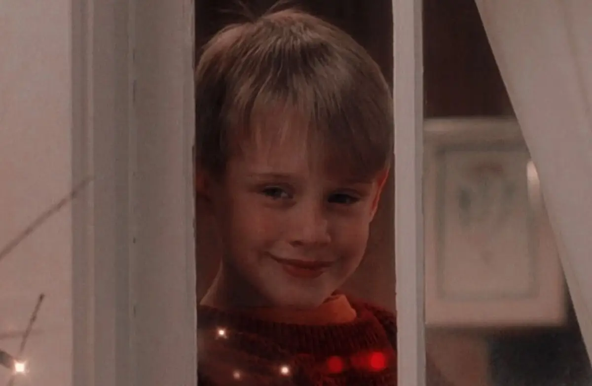 Link nonton film Home Alone untuk mengisi waktu di libur Natal dan Tahun Baru. (Sumber : Disney+ Hotstar - InfoSemarang.com)