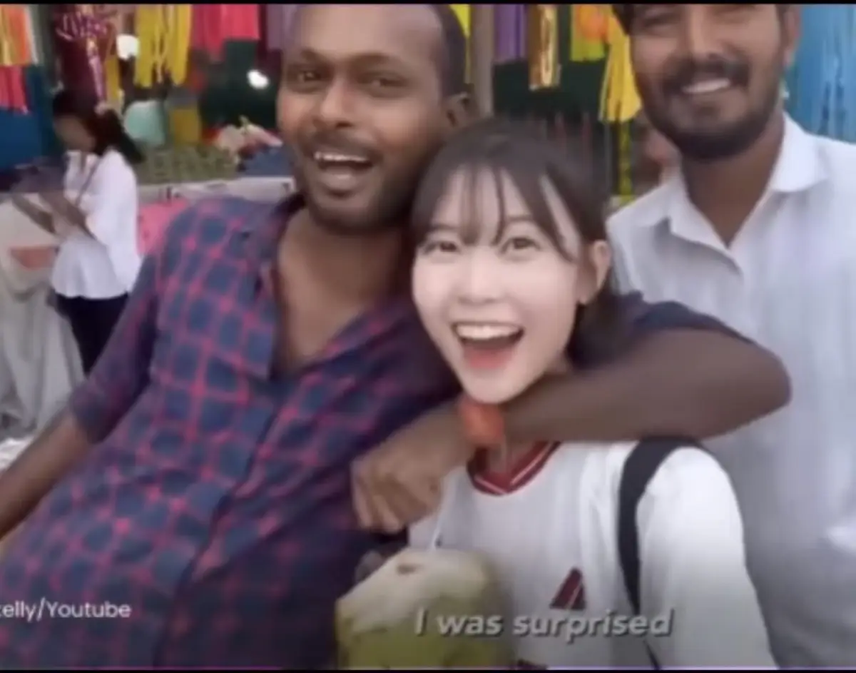 Kelly, YouTuber asal Korea Selatan yang diduga alami pelecehan saat di India (Sumber : instagram @kabarnegri)