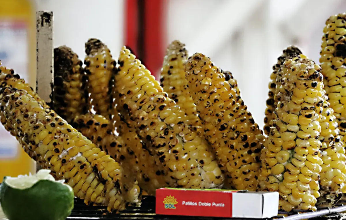 Ilustrasi jagung bakar untuk malam tahun baru (Sumber : Unsplash/Fernando Prado)