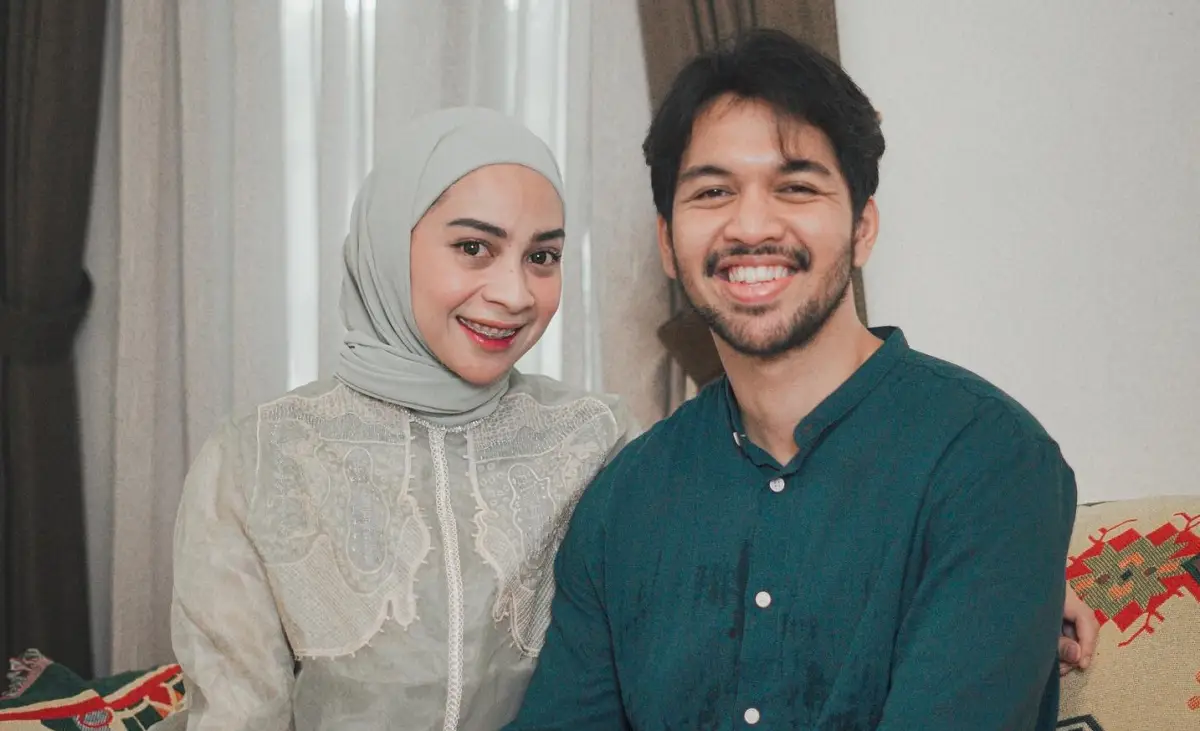 Seleb TikTok, Ira Nandha, membongkar perselingkuhan sang suami, Elmer Syaherman, dengan Bella Damayka, yang sama-sama kru maskapai Citilink. (Sumber : Instagram @iranndha - InfoSemarang.com)