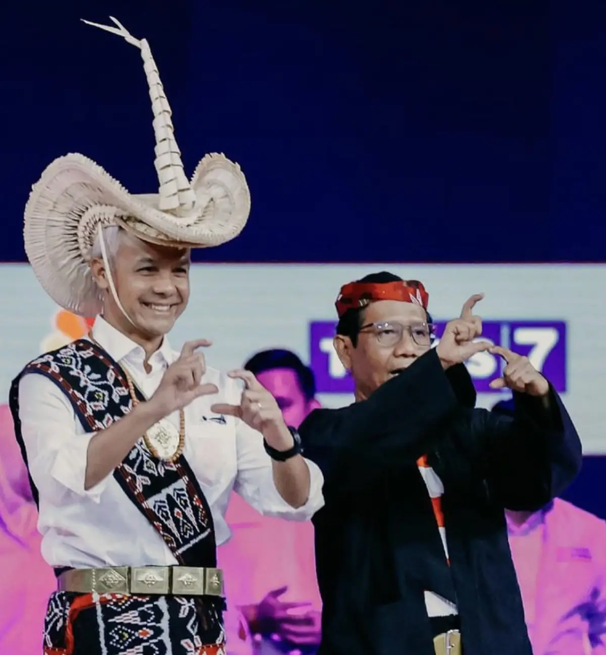 Ganjar Pranowo-Mahfud MD di Debat Cawapres (Sumber : instagram @ganjar_pranowo)