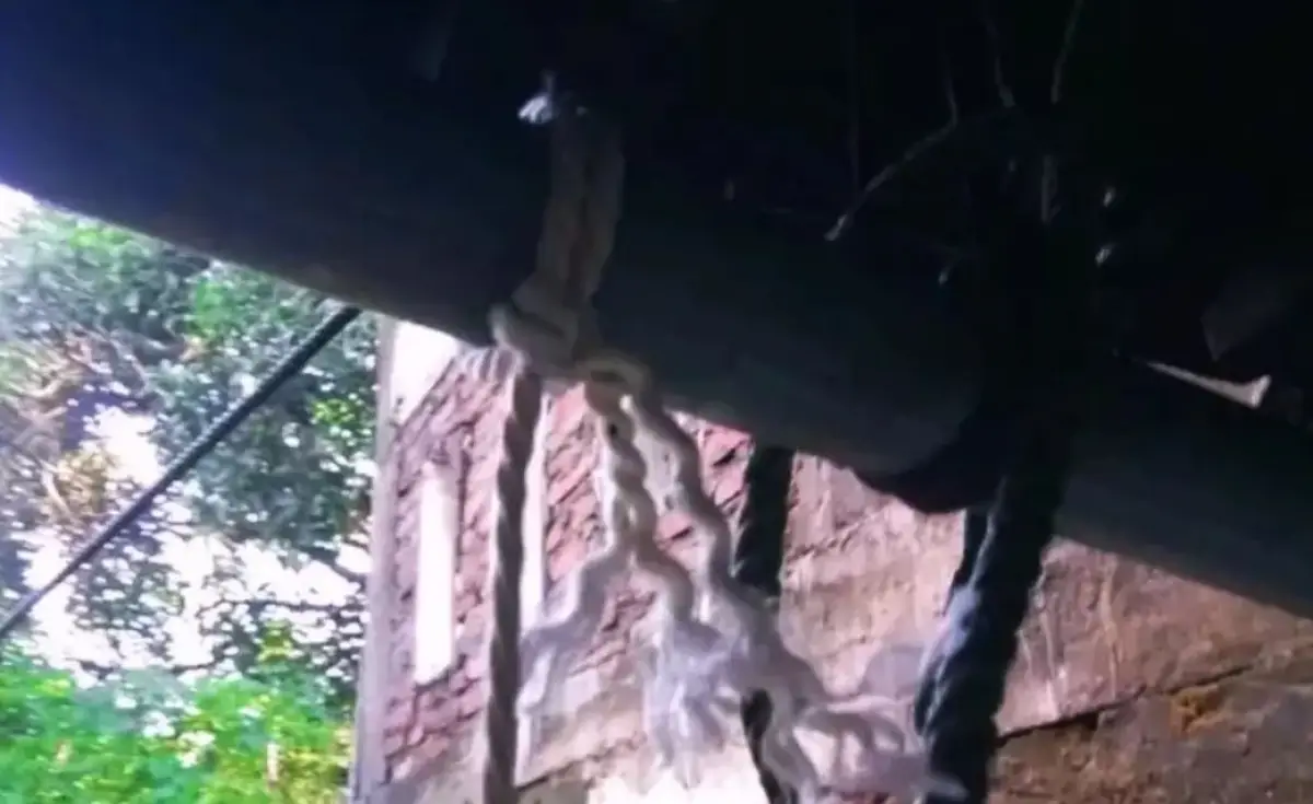 Seorang siswi SMP berusia 13 tahun ditemukan tewas gantung diri oleh ayahnya di rumah yang beralamat di Gunungpati, Kota Semarang, Selasa 9 Januari 2024 pagi. (Sumber : Instagram @infokejadiansemarang_atas - InfoSemarang.com)