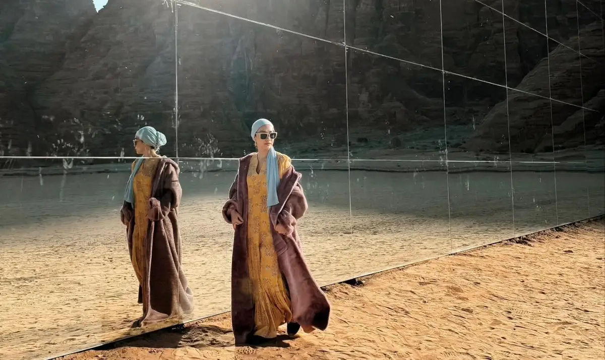 Penyanyi BCL menerima beragam hujatan dari warganet setelah ia mampir ke kawasan Al Ula di Arab Saudi sepulang menyelesaikan ibadah umrah. (Sumber : Instagram @itsmebcl - InfoSemarang.com)