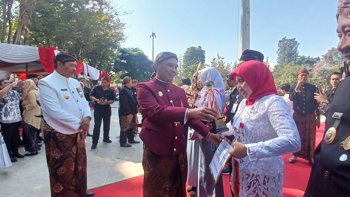 Kelurahan Pudakpayung berhak untuk maju ketingkat nasional mewakili Provinsi Jawa Tengah. (Sumber:  | Foto: Dok Humas Pemkot Semarang.)