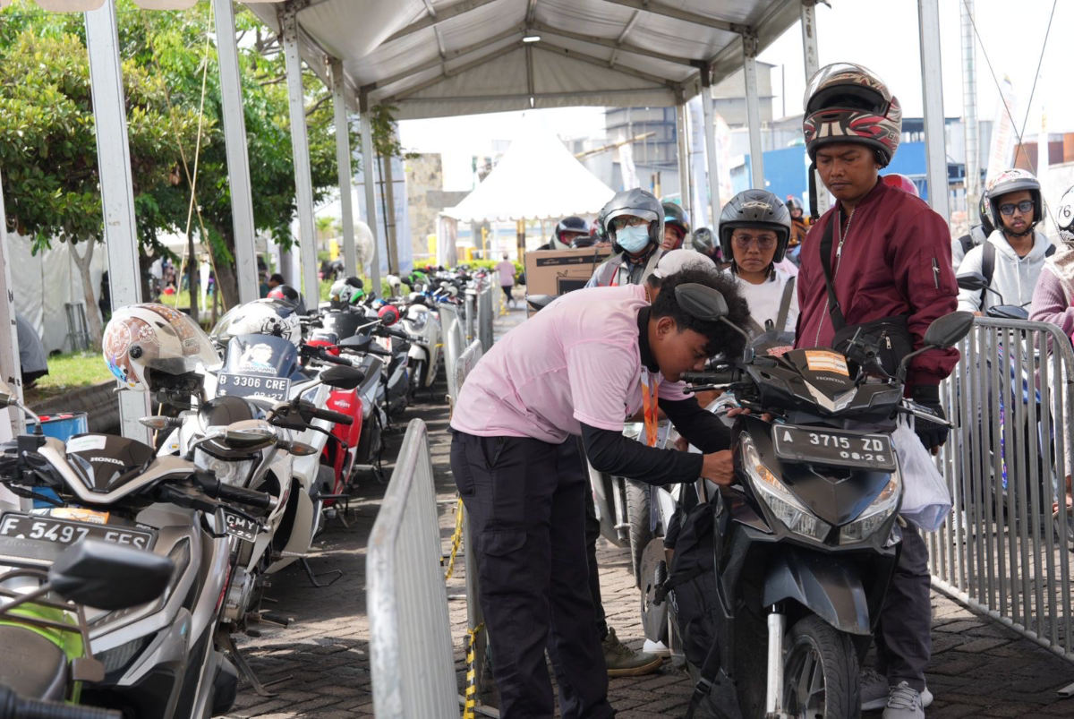 Program Mudik Gratis Sepeda Motor 2024 dengan KM Dobonsolo milik PT PELNI. (Sumber:  | Foto: dok Pelni.)
