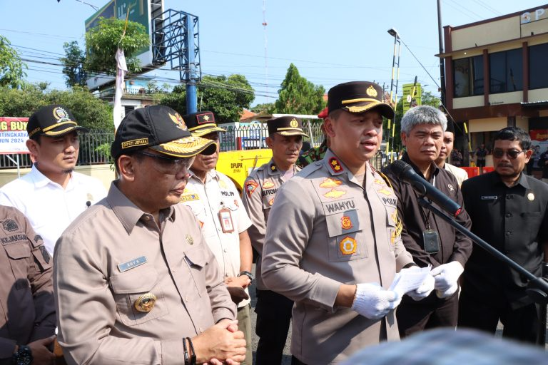 Mudik Lebaran 2024 : Polisi Jepara Fokus Pengamanan Jalur Pemudik hingga Objek Wisata (Sumber: )