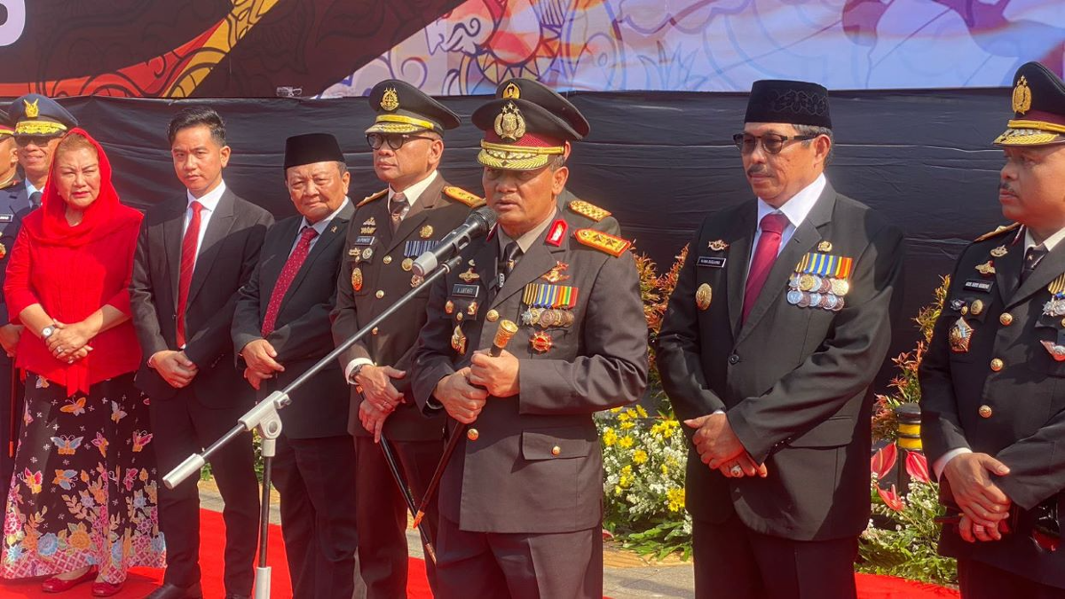 Kapolda Jateng Irjen Ahmad Luthfi saat HUT Bhayangkara ke-78. (Sumber:  | Foto: sakti)