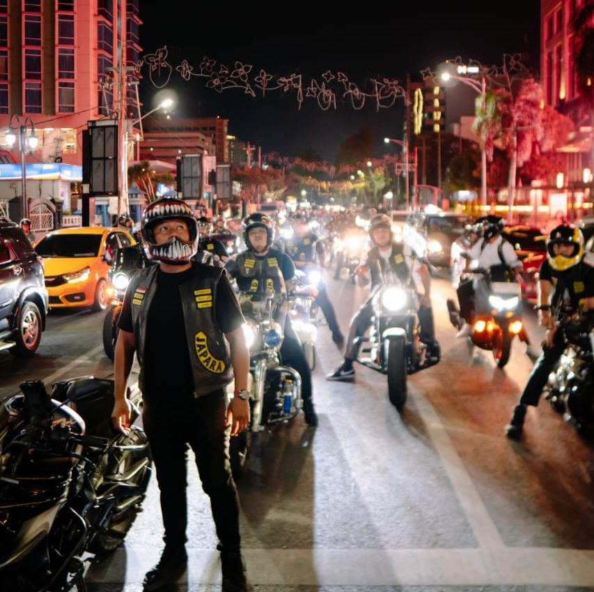Klub Motor Satudarah MC Indonesia Konvoi Riding Keliling Kota Semarang. (Sumber: | Foto: Sakti)