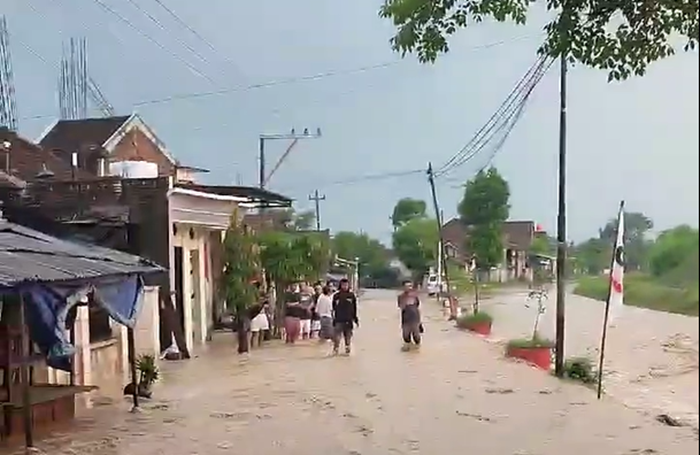 Banjir di Grobogan akibat meluapnya Sungai Tuntang, Selasa 6 Februari 2024. (Sumber: Gubug Grobogan - InfoSemarang.com)