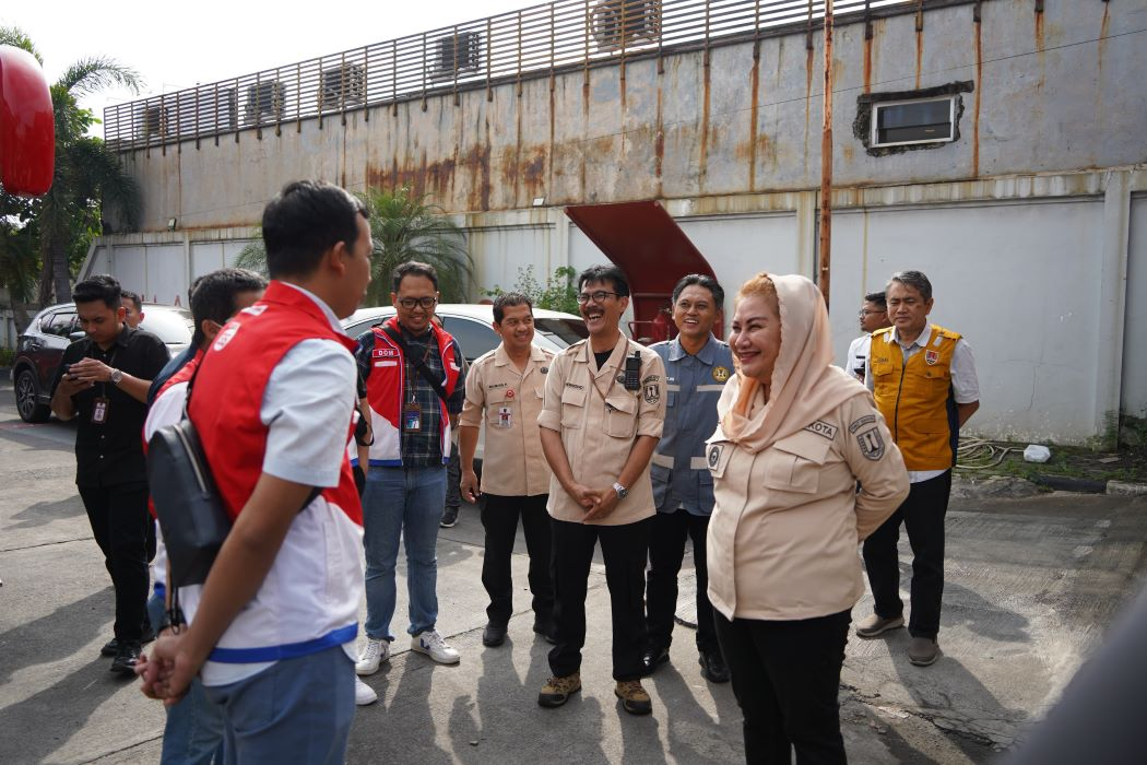 Wali Kota Semarang, Hevearita Gunaryanti Rahayu meninjau SPBU Jl Ahmad Yani Semarang, Jumat 5 April 2024.
(Sumber: | Foto: dok Pemkot Semarang.)
