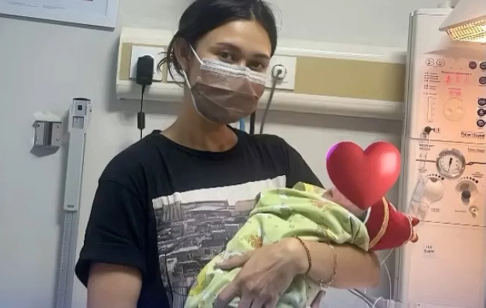Nana Mirdad temukan bayi perempuan yang dibuang ke semak-semak, Sabtu 20 Januari 2024. (Sumber: @nanamirdad - InfoSemarang.com)