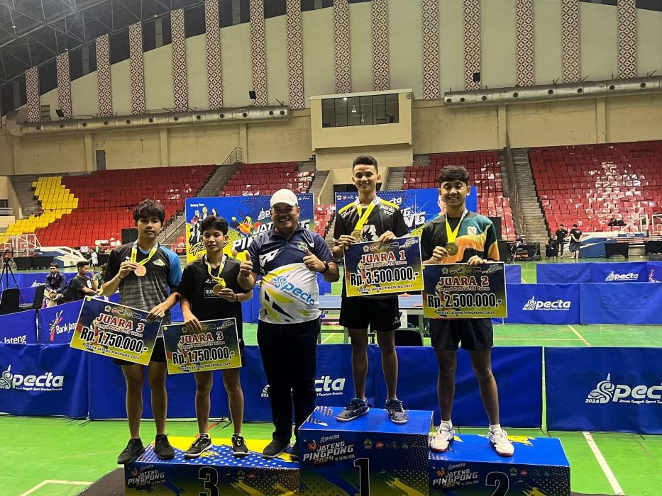 Juara Specta Jateng Pingpong 2024 U-18 yang digelar di GOR Jatidiri, Semarang, 16-19 Mei 2024.  (Sumber:  | Foto: Sakti Setiawan.)