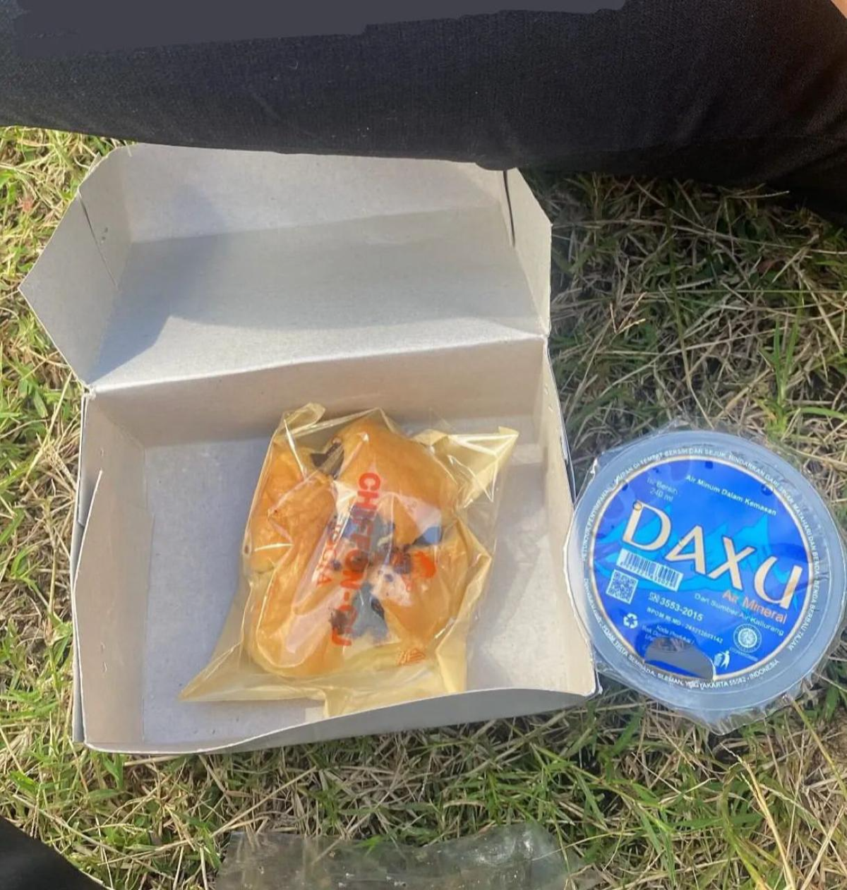 penampakan snack kpps Sleman (Sumber: instagram | Foto: @merapi_uncover)