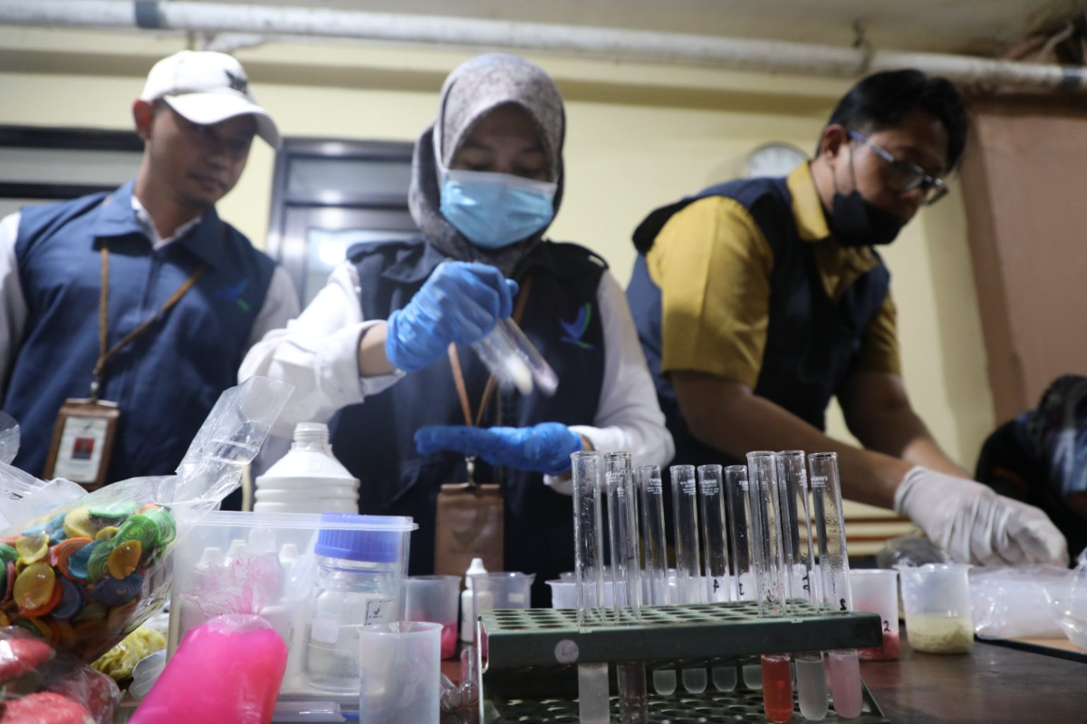 Tim Keamanan Pangan Magelang Temukan Makanan yang Diduga Mengandung Formalin dan Pewarna Tekstil (Sumber: )