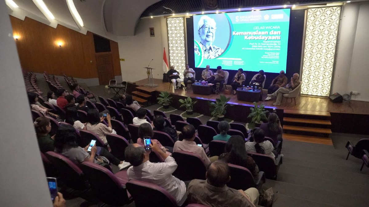 Gelar wicara bertajuk ''Kemanusiaan dan Kebudayaan: Kepemimpinan Prof. Dr. M. Sastrapratedja. (Sumber: | Foto: dok)