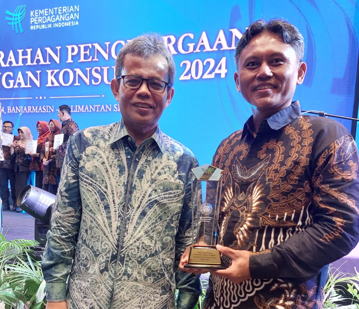 Pemkot Semarang meraih dua kategori penghargaan sebagai Daerah Tertib Ukur (DTU) dan Pasar Tertib Ukur dari Kemendag.
 (Sumber:  | Foto: Dok)