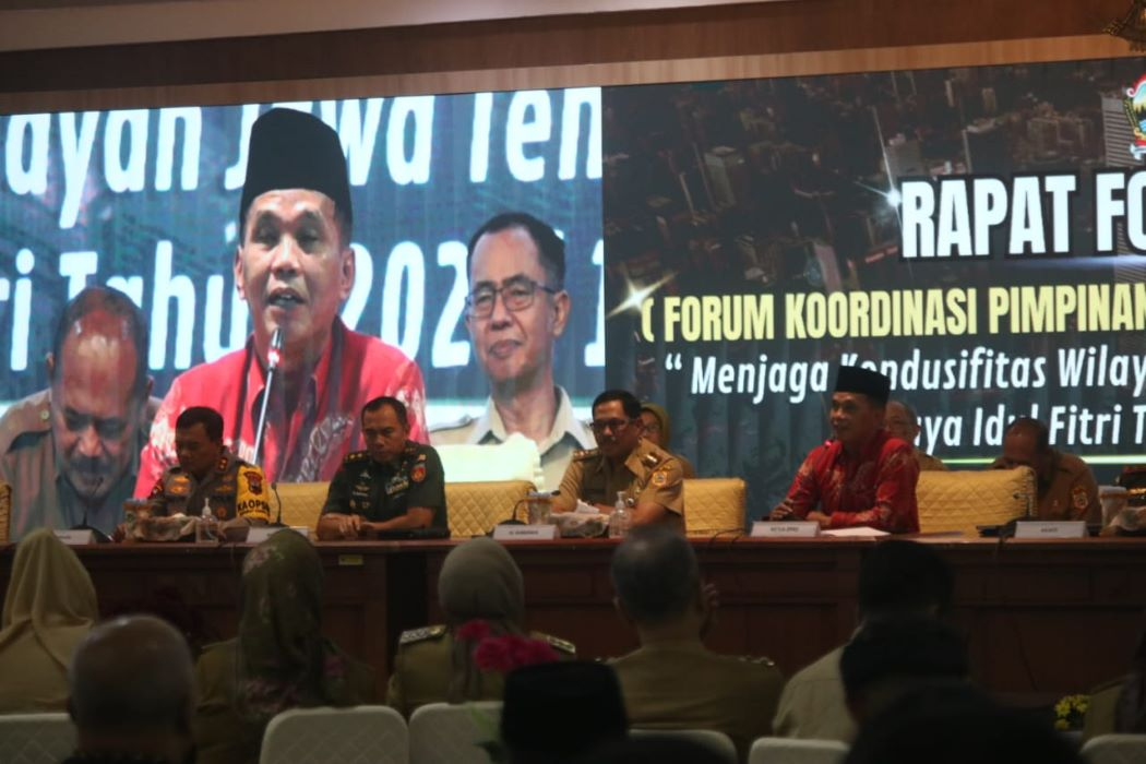 Ketua DPRD Jateng Sumanto memberikan sambutan pada Rapat Forkompimda Menyambut Hari Raya Idul Fitri Tahun 2024. (Sumber: | Foto: dok)