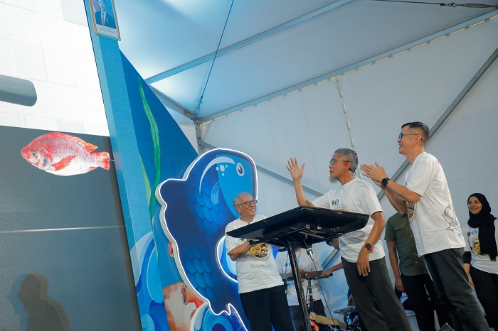 Sekda Jateng Sumarno mendorong olahan ikan sebagai lauk dalam program makan siang bergizi gratis. (Sumber: | Foto: Sakti)