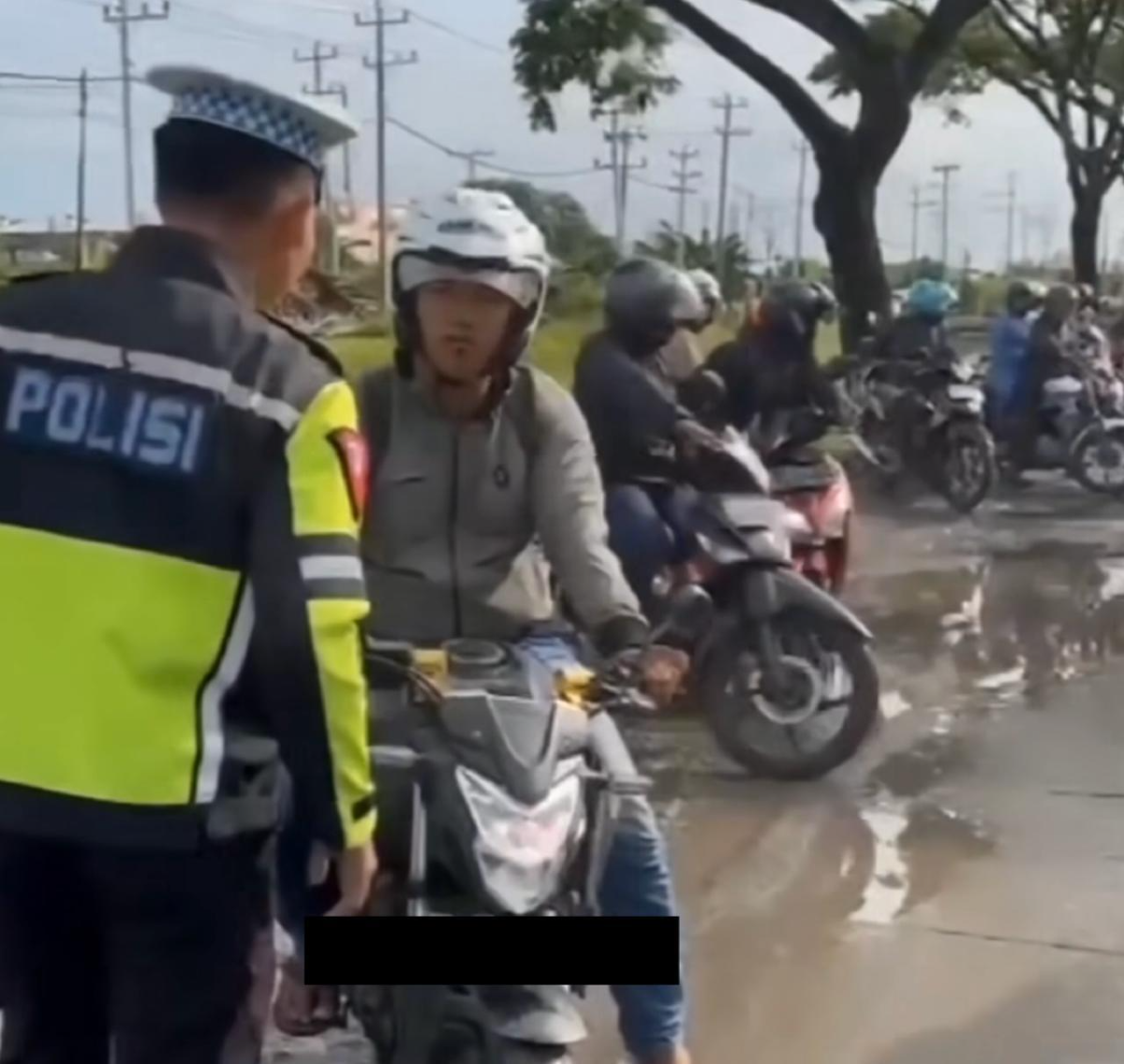 Satlantas Polres Demak lakukan penertiban pengendara lawan arah (Sumber: instagram | Foto: @demakhariini)
