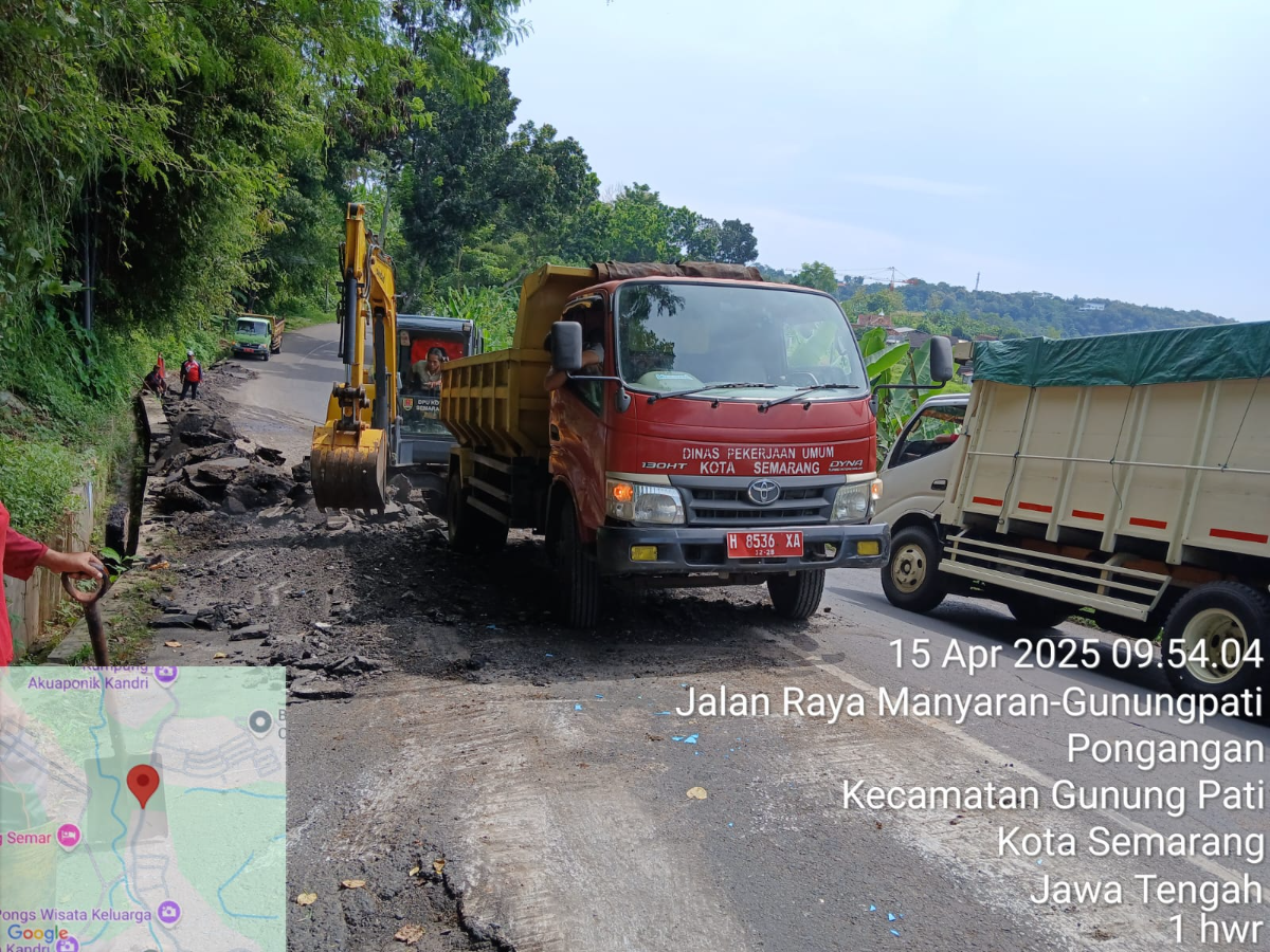 Penanganan jalan rusak di Jalan Kuwasen Rejo - Kelurahan Pongangan, Gunungpati. (Sumber:  | Foto: Sakti)