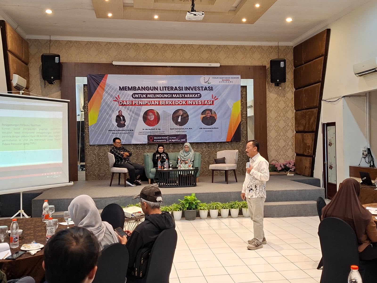 Forum diskusi tentang investasi bodong yang digelar di Purwokerto, belum lama ini.
(Sumber: )