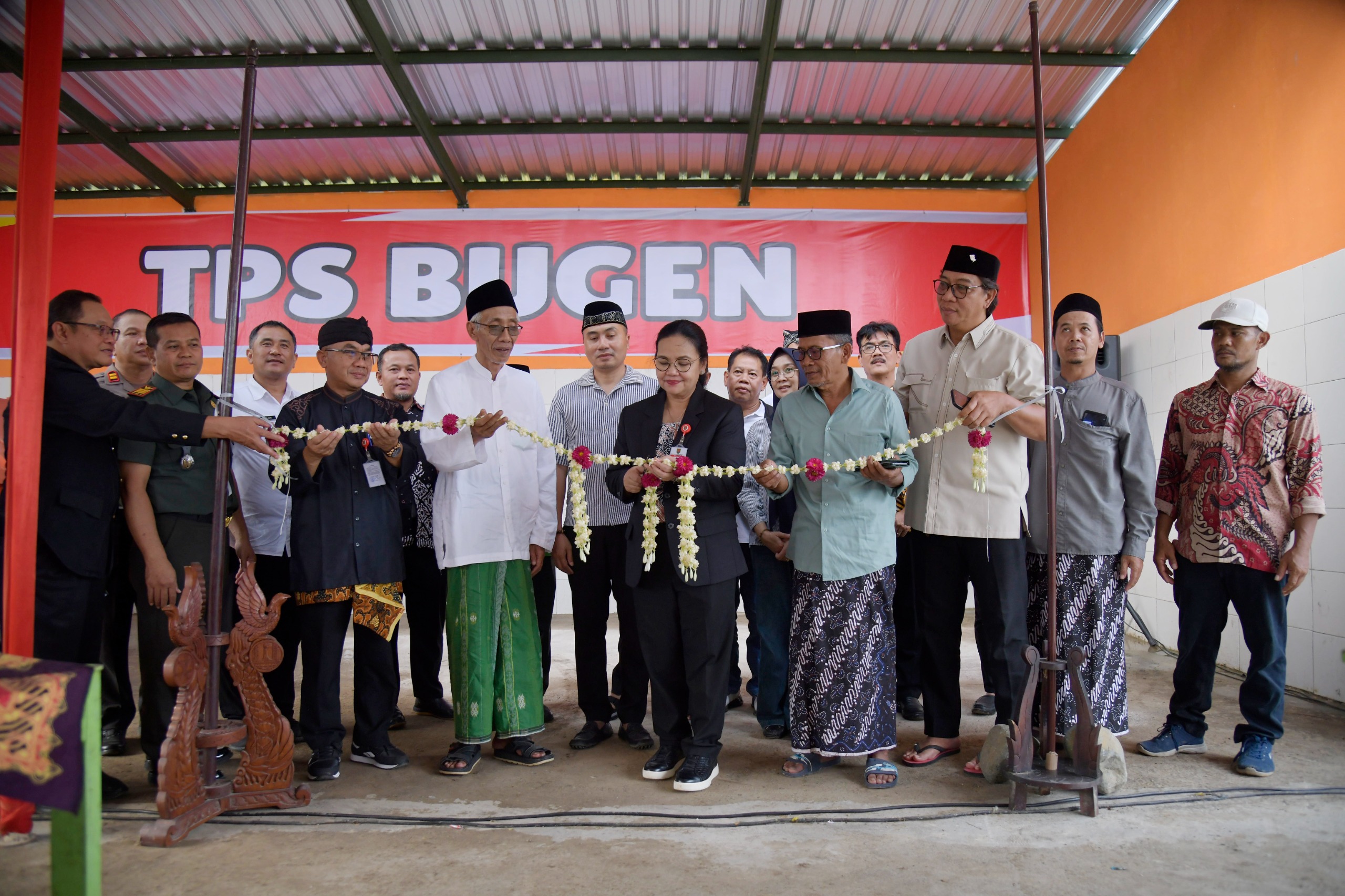 Peresmian TPS Tlogosari Wetan disambut baik oleh tokoh masyarakat dan kader lingkungan.  (Sumber:  | Foto: dok.)