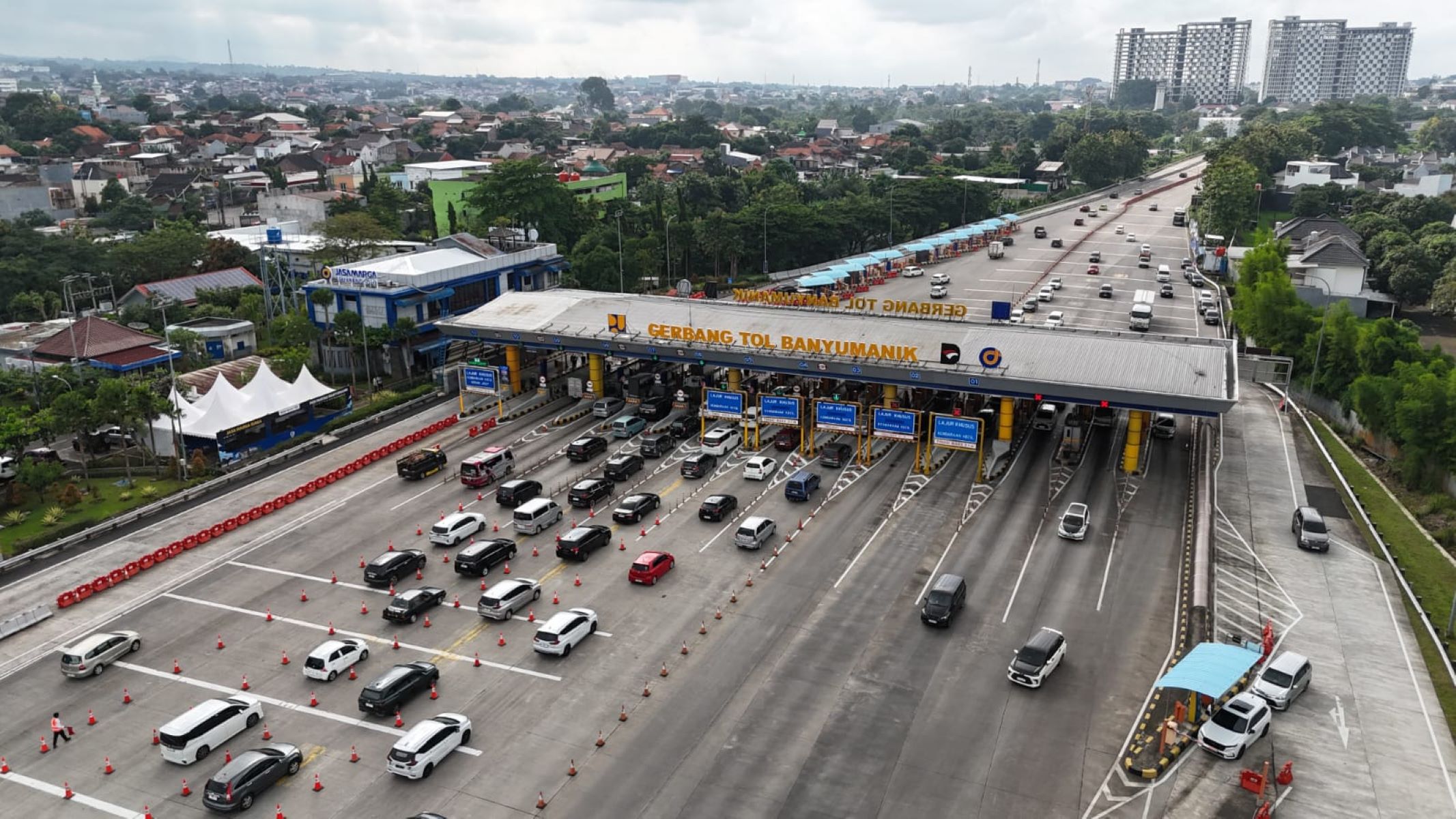 Gerbang Tol Banyumanik. (Sumber:  | Foto: dok.)